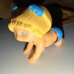 Vintage 1983 TOMY Cabbage Patch Kids Crawling Baby Wind Up Toy!! Works